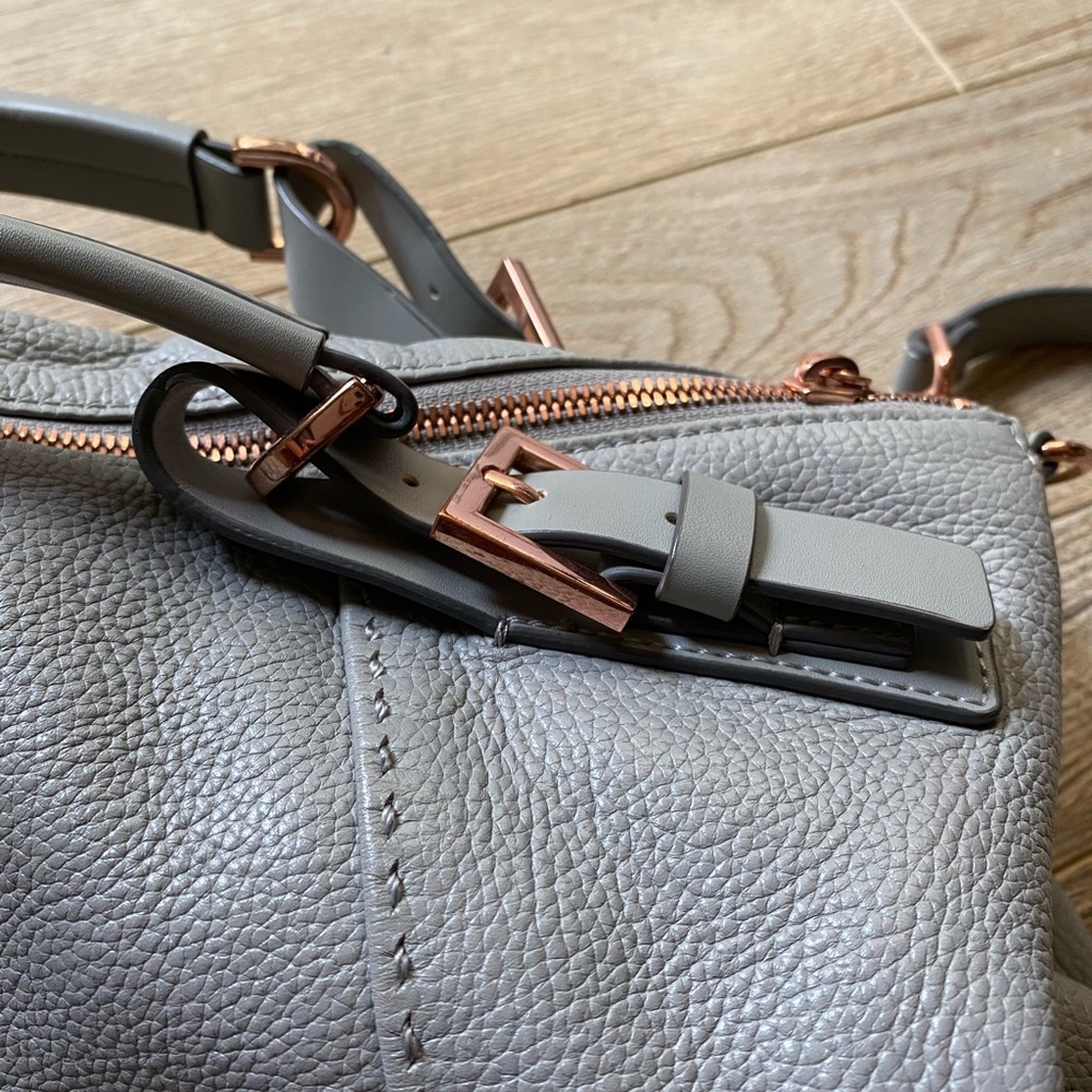 Ted Baker Ash Gray Medium/ Large Bag Handbag Genuine Leather Rose Gold Metal - Picture 14 of 16